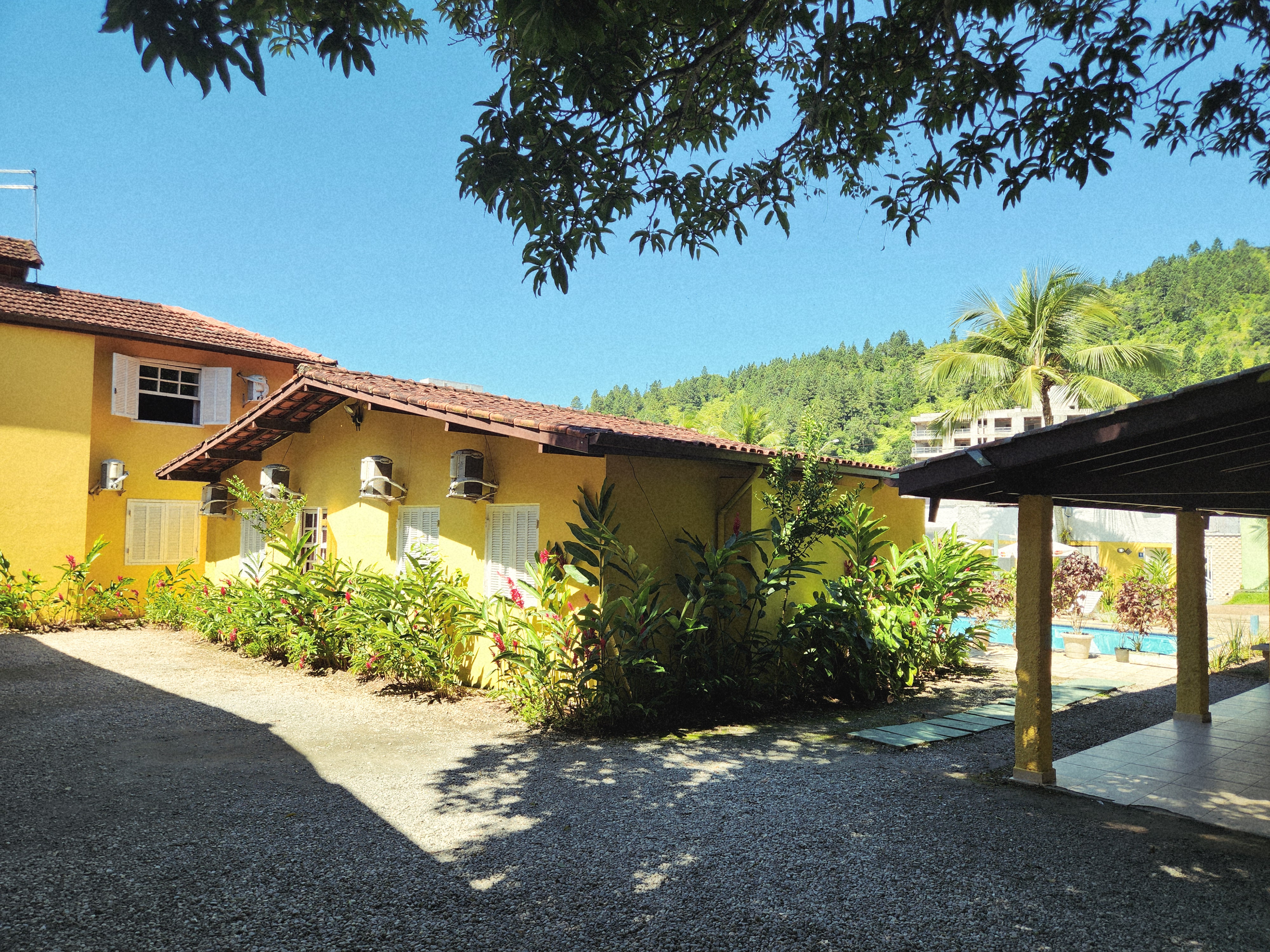 Piscina da Pousada Viva Ubatuba