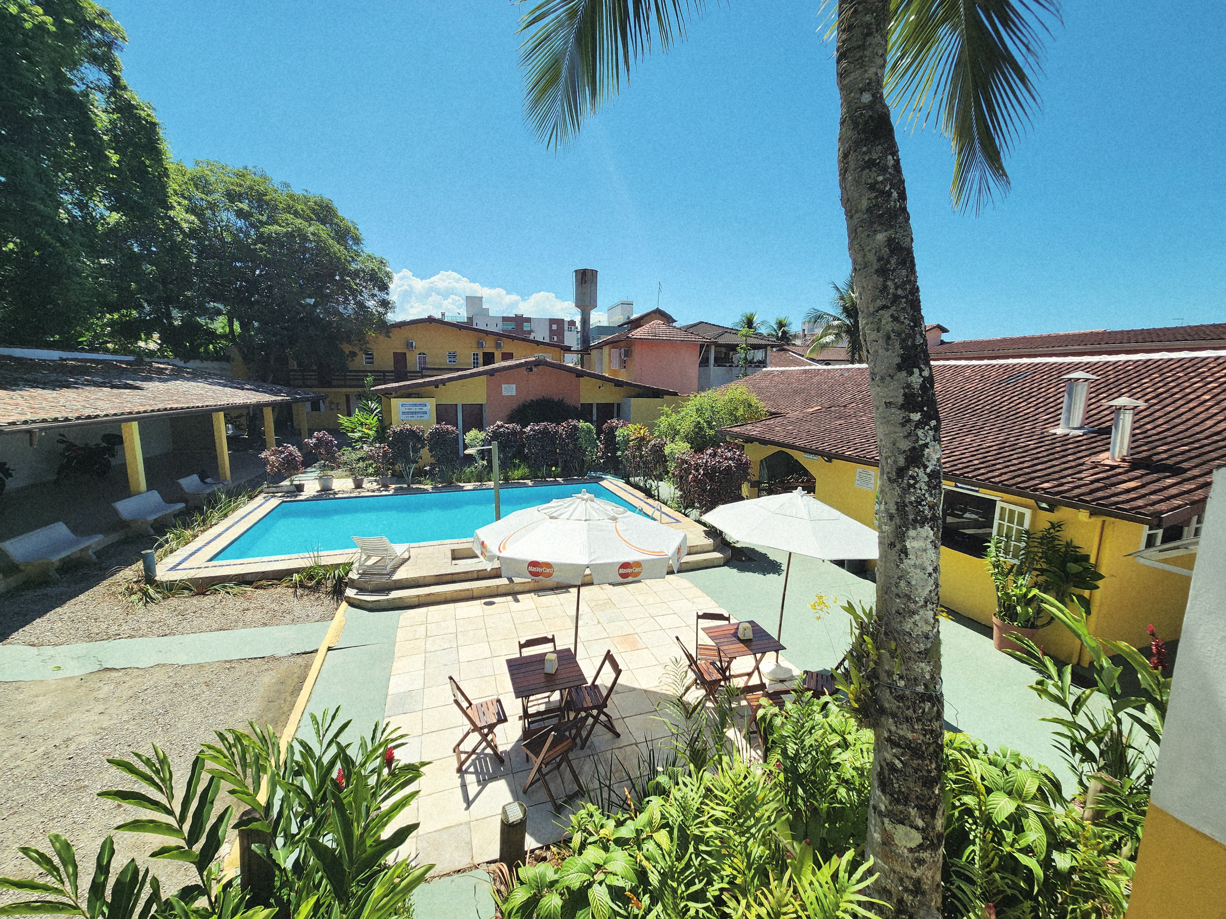 Piscina da Pousada Viva Ubatuba