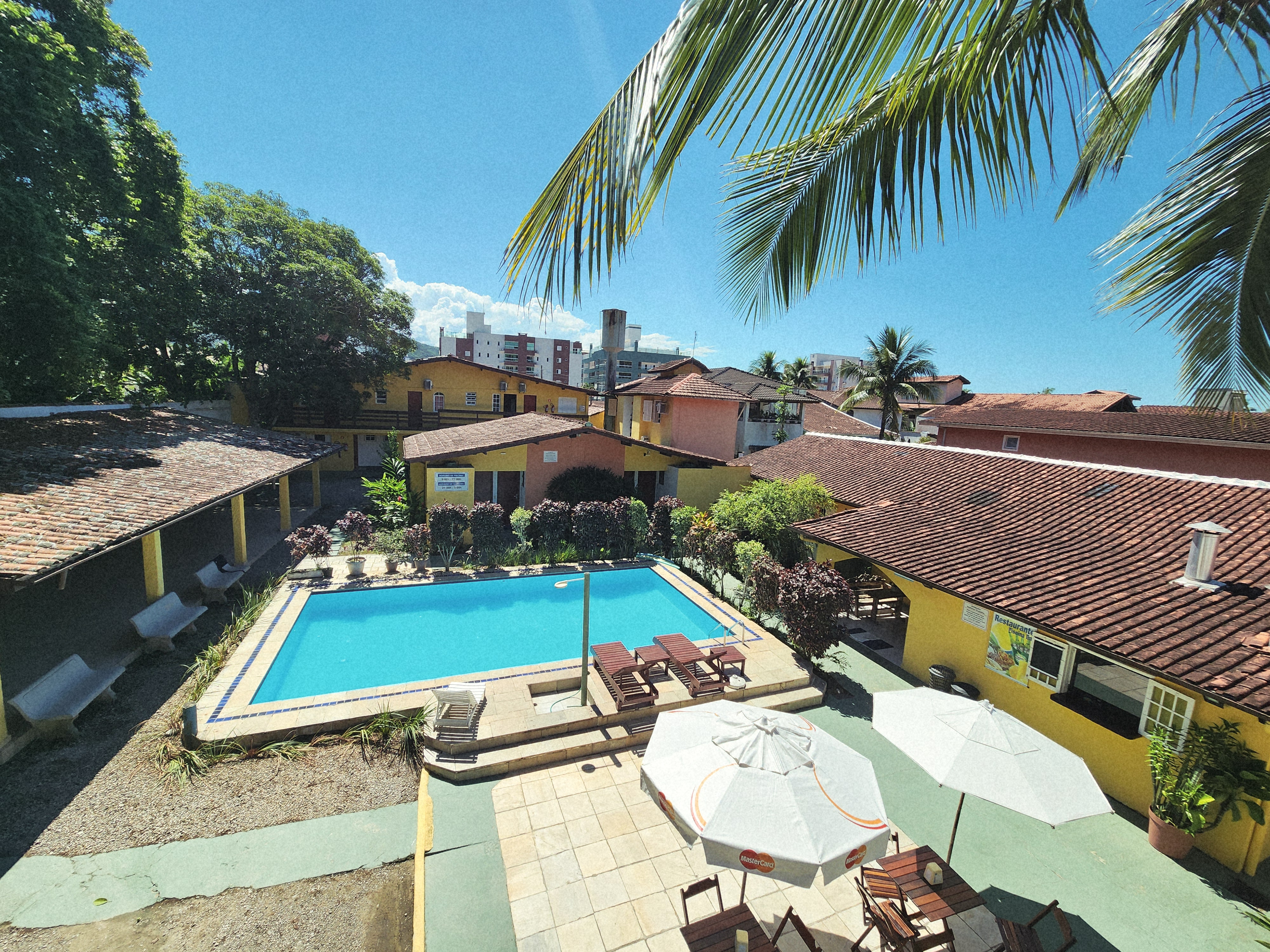 Piscina da Pousada Viva Ubatuba