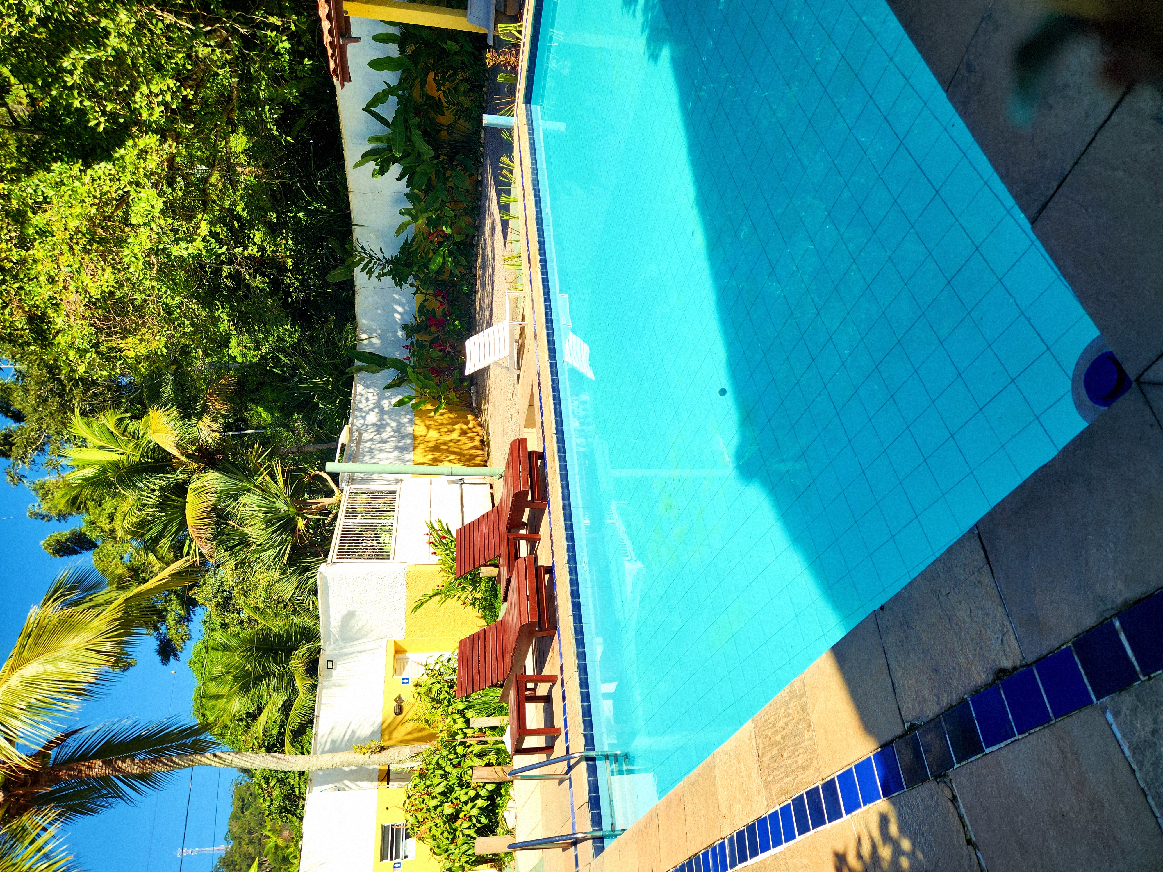 Piscina da Pousada Viva Ubatuba